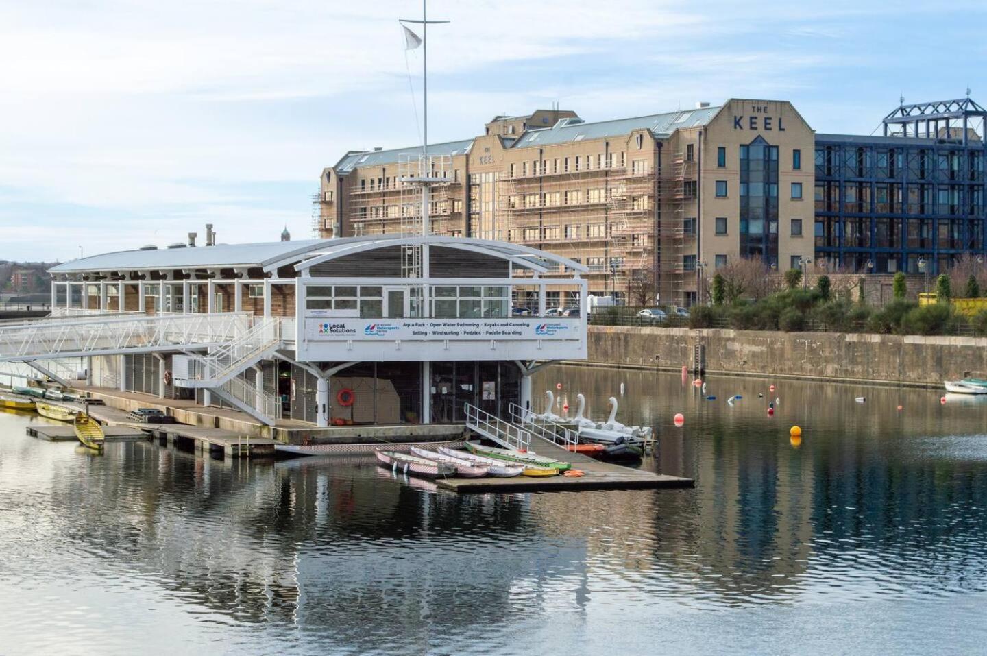 Stunning Mersey View Flat W Parking In Liverpool Extérieur photo