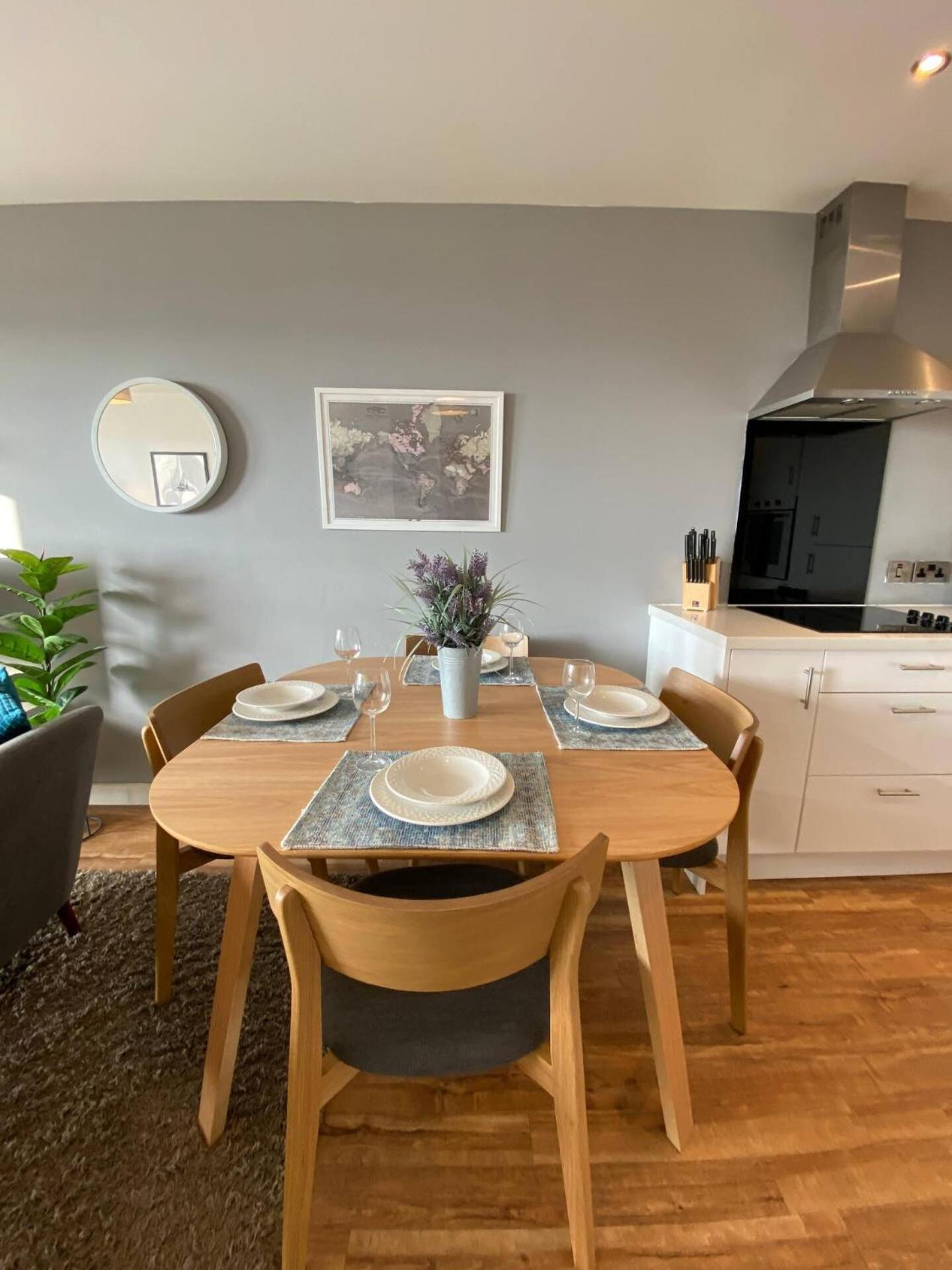 Stunning Mersey View Flat W Parking In Liverpool Extérieur photo